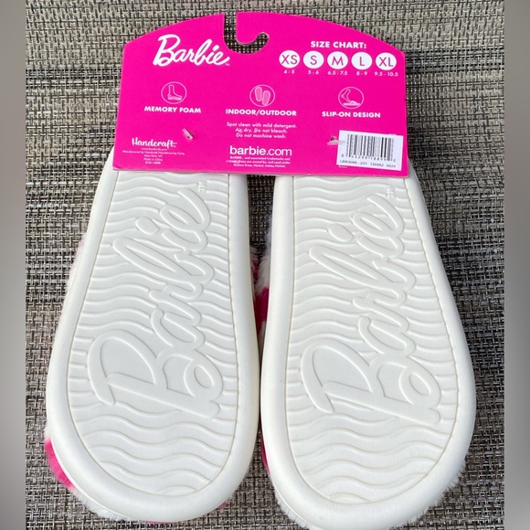 Barbie Pink Cream Faux Fur Logo Super Push Comfy Women's Slippers Sz M (6.5-7.5) - Picture 6 of 13